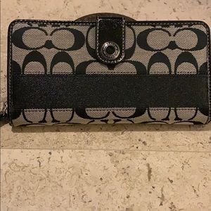 Authentic Coach Wallet